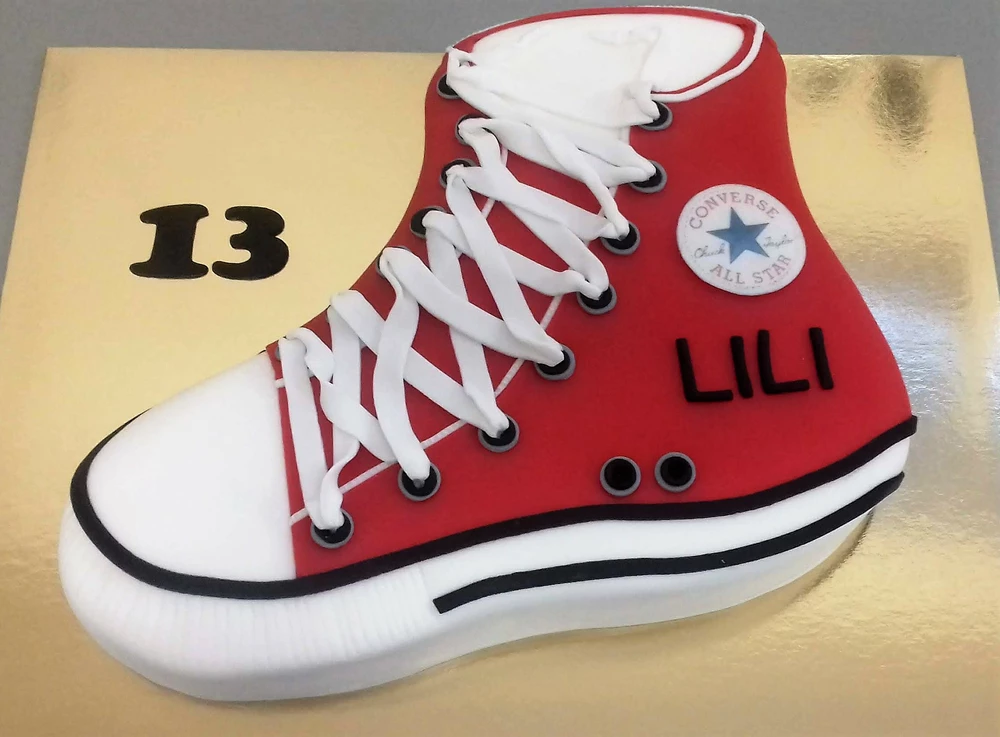 Torta Teniska Converse
