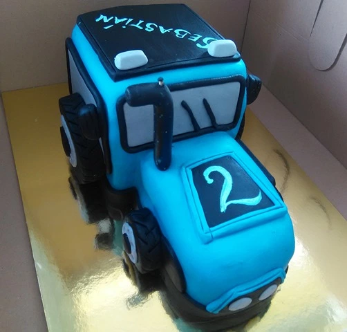 Torta Traktor