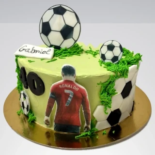 Torta Futbal, Ronaldo