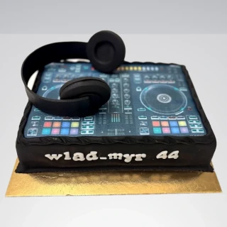 Torta DJ pult